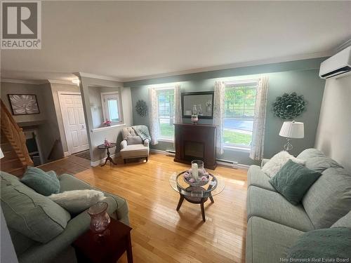 38 Sandalwood Crescent, Saint John, NB - Indoor Photo Showing Living Room