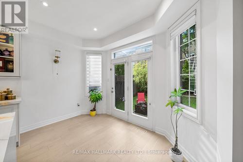 101 Ravine Edge Drive, Richmond Hill, ON - Indoor Photo Showing Other Room