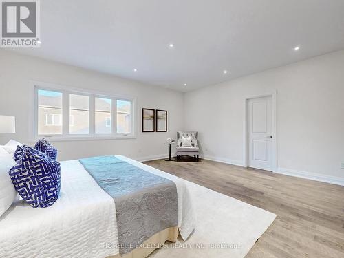 19 Aida Place, Richmond Hill, ON - Indoor Photo Showing Bedroom