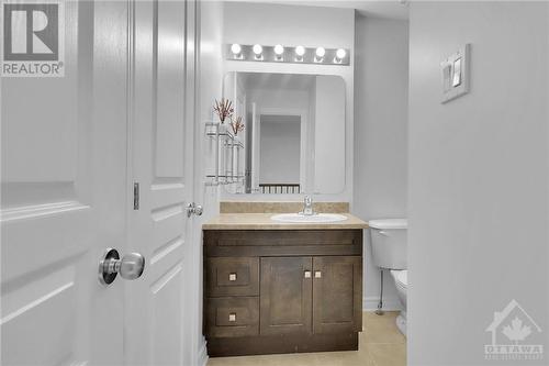 213 Hidden Meadow Avenue, Ottawa, ON - Indoor Photo Showing Bathroom