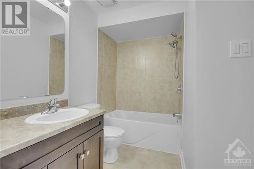 213 Hidden Meadow Avenue, Ottawa, ON - Indoor Photo Showing Bathroom