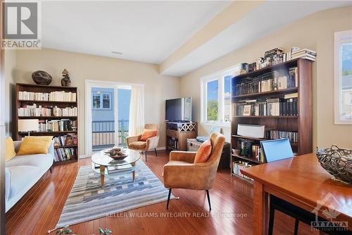 27 - 1112 Georgeton Pvt, Ottawa, ON - Indoor Photo Showing Living Room