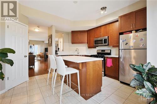 27 - 1112 Georgeton Pvt, Ottawa, ON - Indoor Photo Showing Kitchen With Stainless Steel Kitchen