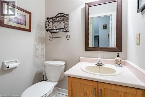 2880 Headon Forest Drive Unit# 18, Burlington, ON - Indoor Photo Showing Bathroom