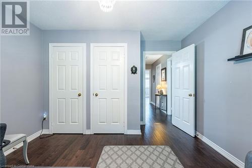 2880 Headon Forest Drive Unit# 18, Burlington, ON - Indoor Photo Showing Bedroom