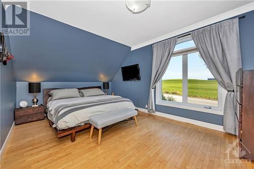 2807 Henrie Road, Prescott And Russell, ON - Indoor Photo Showing Bedroom