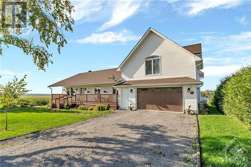 2807 Henrie Road, Prescott And Russell, ON - Outdoor