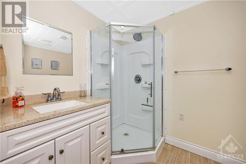 2807 Henrie Road, Prescott And Russell, ON - Indoor Photo Showing Bathroom