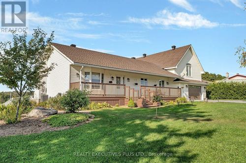 2807 Henrie Road, Clarence-Rockland, ON - Outdoor With Deck Patio Veranda