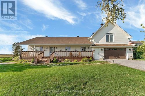 2807 Henrie Road, Clarence-Rockland, ON - Outdoor With Deck Patio Veranda