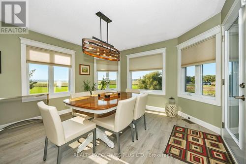 2807 Henrie Road, Clarence-Rockland, ON - Indoor Photo Showing Dining Room