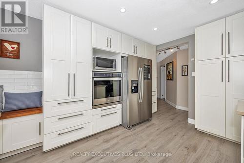 2807 Henrie Road, Clarence-Rockland, ON - Indoor Photo Showing Kitchen