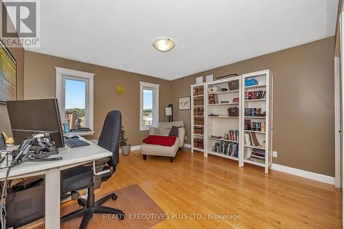 2807 Henrie Road, Clarence-Rockland, ON - Indoor Photo Showing Office