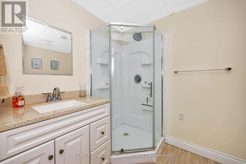 2807 Henrie Road, Clarence-Rockland, ON - Indoor Photo Showing Bathroom