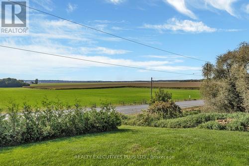 2807 Henrie Road, Clarence-Rockland, ON - Outdoor With View