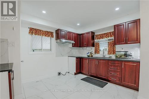 227 Gardner Avenue, Cornwall (717 - Cornwall), ON - Indoor Photo Showing Kitchen