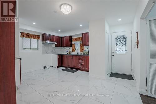 227 Gardner Avenue, Cornwall (717 - Cornwall), ON - Indoor Photo Showing Kitchen