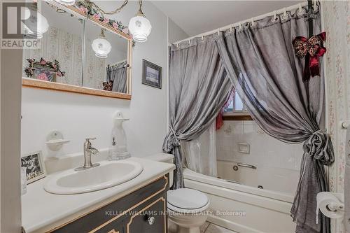 227 Gardner Avenue, Cornwall (717 - Cornwall), ON - Indoor Photo Showing Bathroom