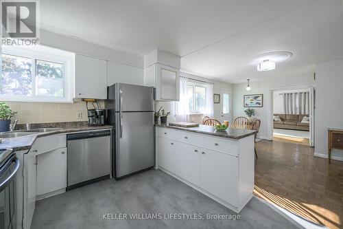 412 John Street S, Aylmer (Ay), ON - Indoor Photo Showing Kitchen With Double Sink