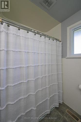 412 John Street S, Aylmer (Ay), ON - Indoor Photo Showing Bathroom