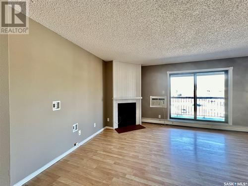 304 355 Kingsmere Boulevard, Saskatoon, SK - Indoor With Fireplace