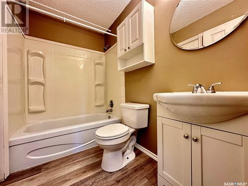 304 355 Kingsmere Boulevard, Saskatoon, SK - Indoor Photo Showing Bathroom