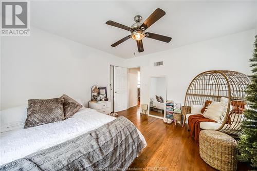 465 Roselawn Drive, Windsor, ON - Indoor Photo Showing Bedroom