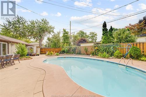 465 Roselawn Drive, Windsor, ON - Outdoor With In Ground Pool With Backyard