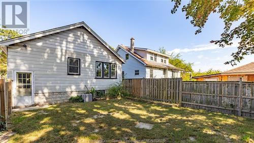 377 John B Avenue, Windsor, ON - Outdoor