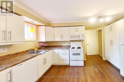 1261 Limberlost Road, London, ON - Indoor Photo Showing Kitchen