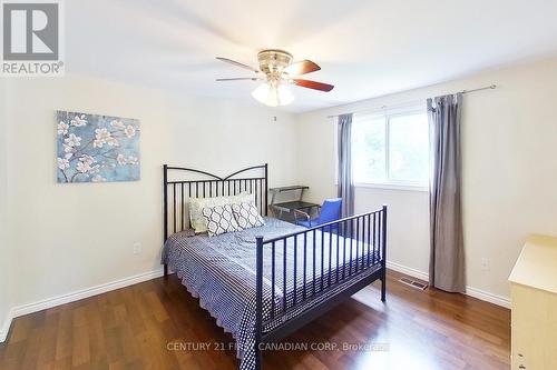 1261 Limberlost Road, London, ON - Indoor Photo Showing Bedroom