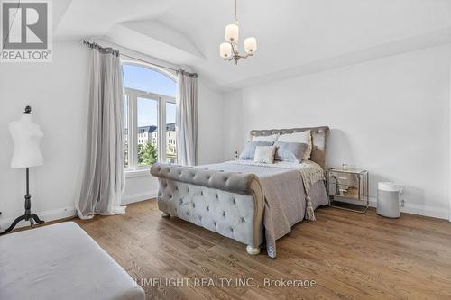 302 Callaway Road, London, ON - Indoor Photo Showing Bedroom