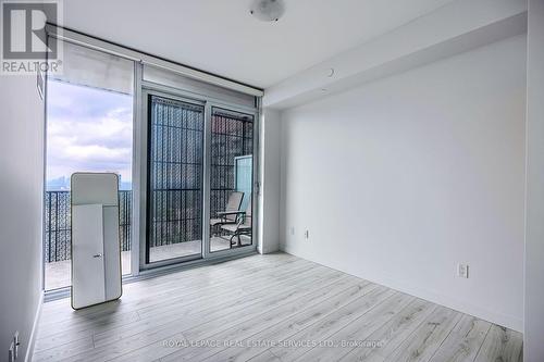 2705 - 8 Eglinton Avenue E, Toronto, ON - Indoor Photo Showing Other Room