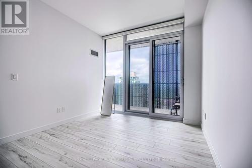 2705 - 8 Eglinton Avenue E, Toronto, ON - Indoor Photo Showing Other Room