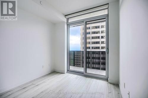 2705 - 8 Eglinton Avenue E, Toronto, ON - Indoor Photo Showing Other Room