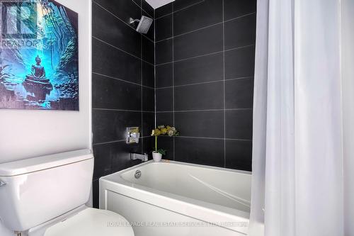 2705 - 8 Eglinton Avenue E, Toronto, ON - Indoor Photo Showing Bathroom