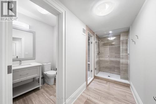 1 Abbotsford Road, Toronto, ON - Indoor Photo Showing Bathroom