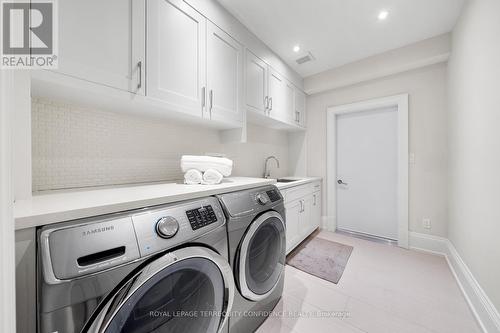 1 Abbotsford Road, Toronto, ON - Indoor Photo Showing Laundry Room