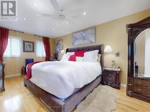 4308 Credit Pointe Drive, Mississauga, ON - Indoor Photo Showing Bedroom