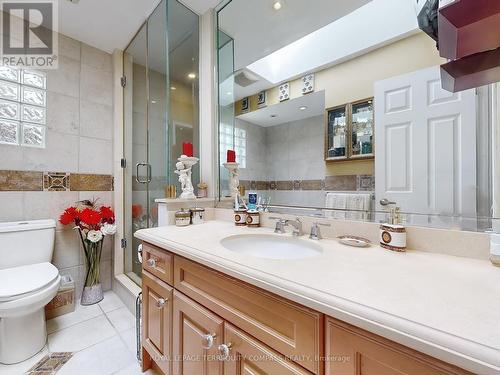 4308 Credit Pointe Drive, Mississauga, ON - Indoor Photo Showing Bathroom