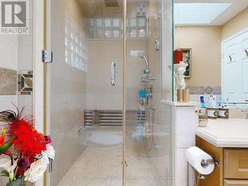 4308 Credit Pointe Drive, Mississauga, ON - Indoor Photo Showing Bathroom