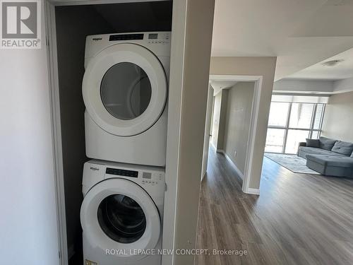 1510 - 60 Charles Street W, Kitchener, ON - Indoor Photo Showing Laundry Room