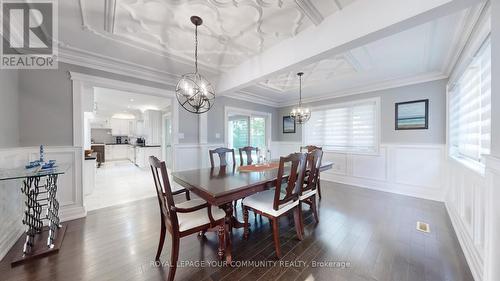 211 Centre Street W, Richmond Hill, ON - Indoor Photo Showing Dining Room