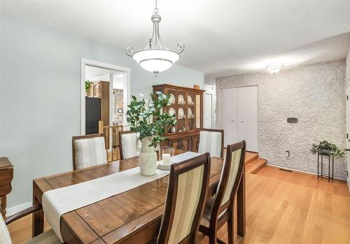 17 Aquin Street, Elie, MB - Indoor Photo Showing Dining Room