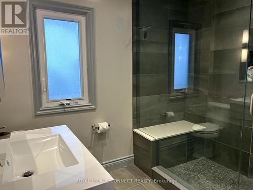 14 Malta Street, Toronto, ON - Indoor Photo Showing Bathroom