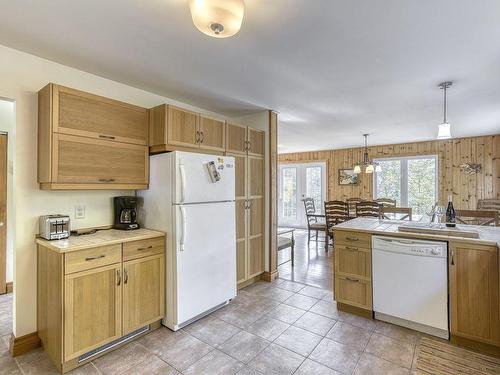 Cuisine - 46 Ch. Preston, La Minerve, QC - Indoor Photo Showing Kitchen