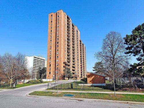 703-90 Ling Rd, Toronto, ON - Outdoor With Facade