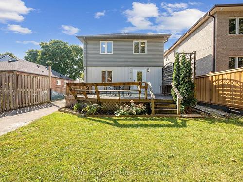 127 Clearbrooke Circ, Toronto, ON - Outdoor With Deck Patio Veranda With Exterior