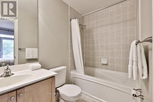 102 - 2121 Lake Shore Boulevard W, Toronto, ON - Indoor Photo Showing Bathroom