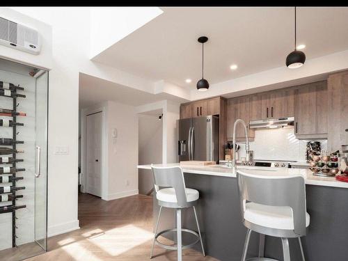 Vue d'ensemble - 138 Rue D'Émeraude, Candiac, QC - Indoor Photo Showing Kitchen With Upgraded Kitchen